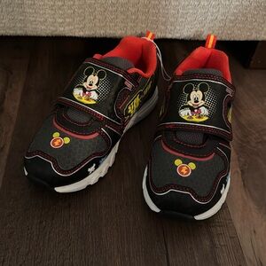 Disney Junior Mickey Mouse light up sneakers